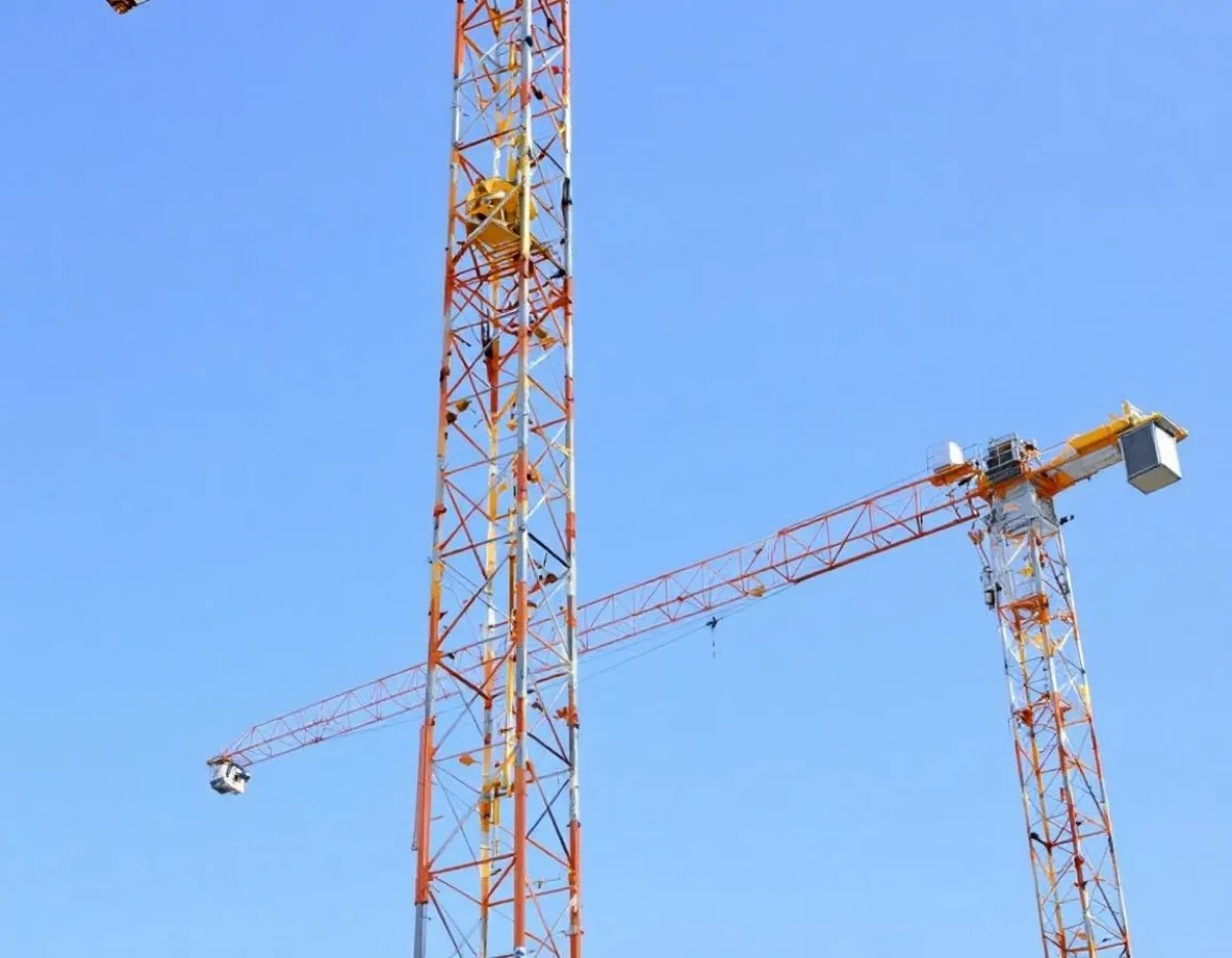 Les Défis Contemporains du Droit de la Construction : Cadre Normatif et Enjeux de Conformité